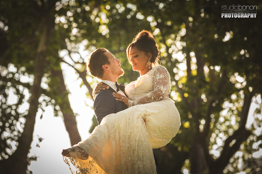 038-lovely-bride-groom-portrait-wedding-in-rome