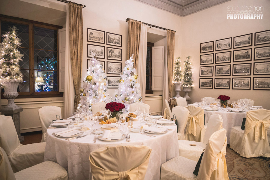 037-beautiful-luxury-dinner-room-sala-capponi-four-seasons-firenze