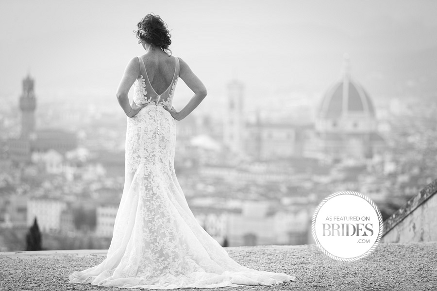 000brides-beautiful-moment-between-bride-and-groom-dress-and-firenze-duomo