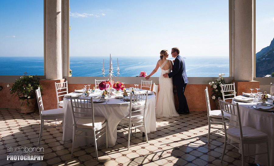 038-bride-groom-wedding-portrait-in-amalfi-coast-positano-stunning-view