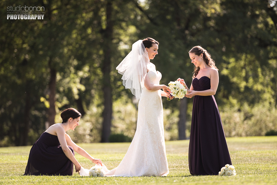 022-bridemaids-interaction-during-bridal-getting-ready-in-tuscany-at-borgo-san-luigi