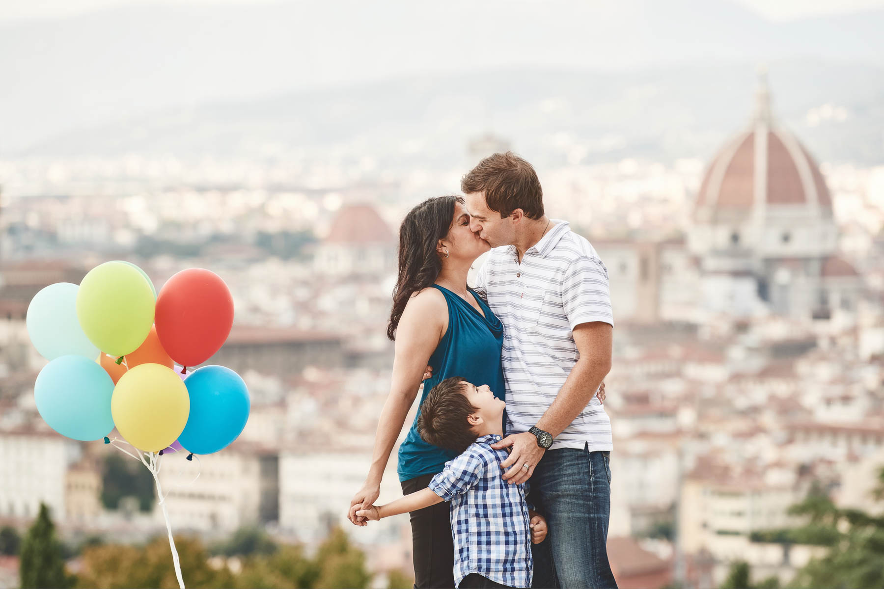 Family vacation photographer in Florence and Tuscany countryside
