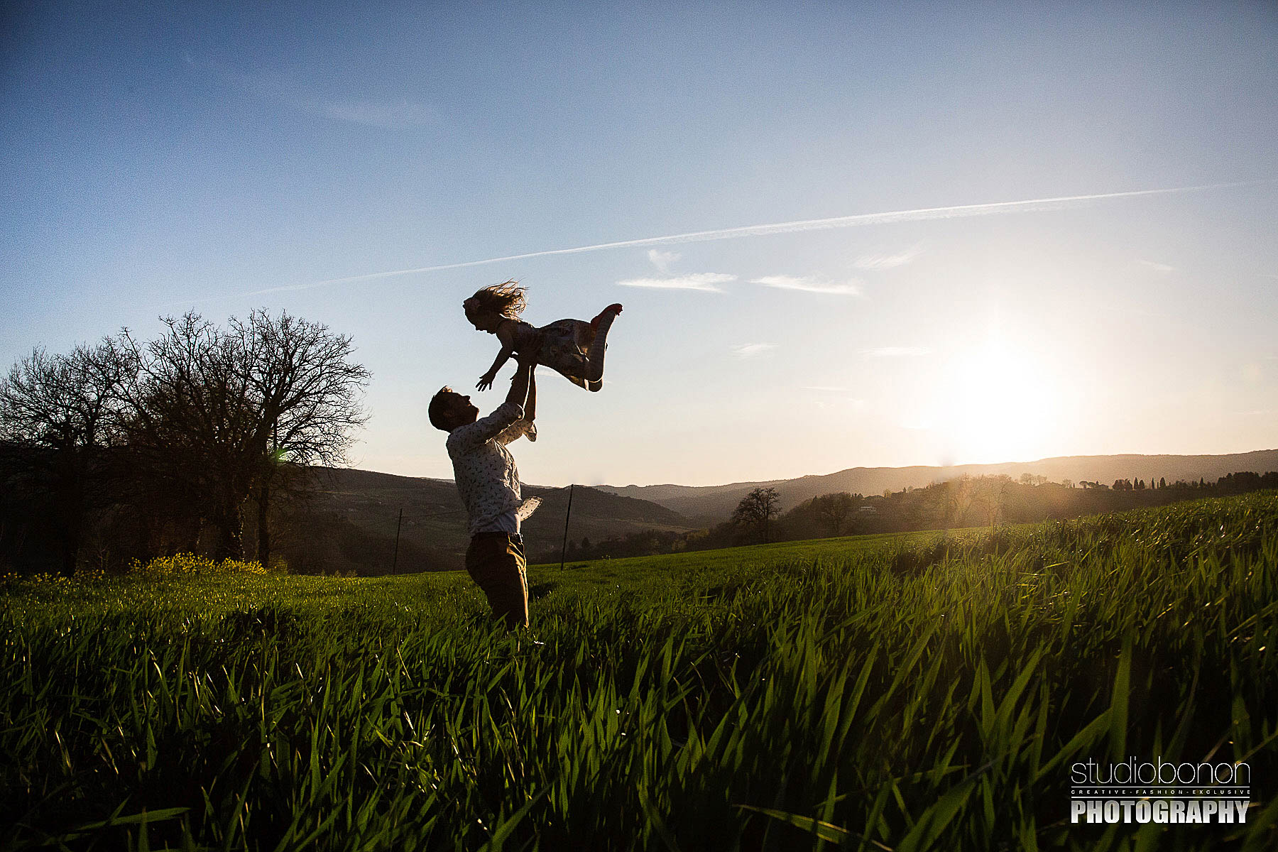 Family vacation photographer in Florence and Tuscany countryside
