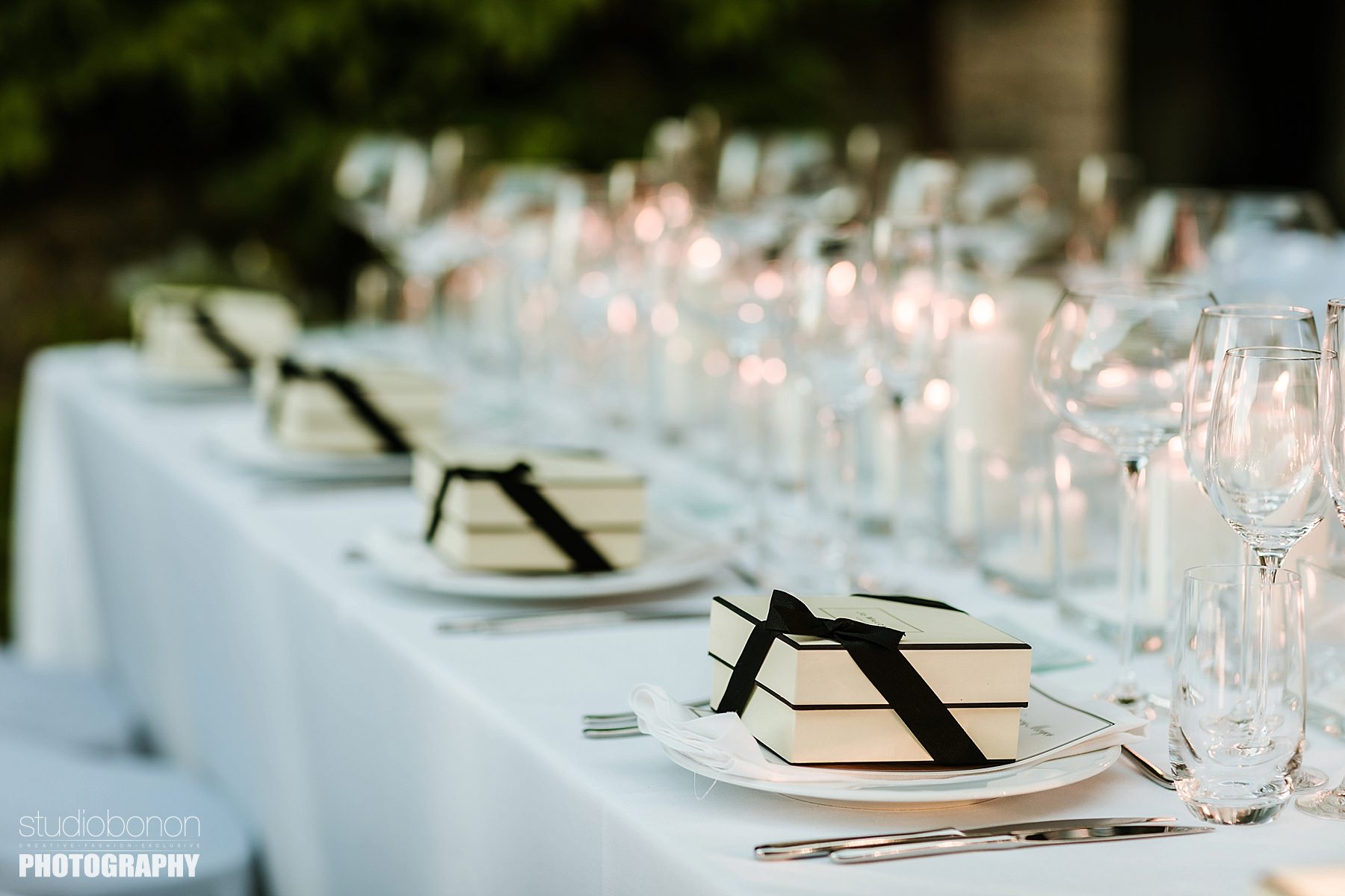 Elegant table setting by Tuscan Tours & Weddings