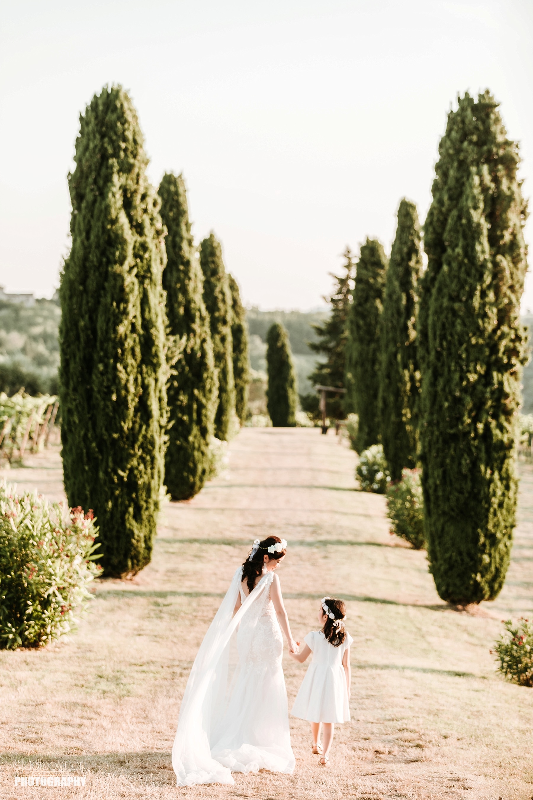 Family Wedding Photographer in Salvadonica Tuscany Chianti San Casciano
