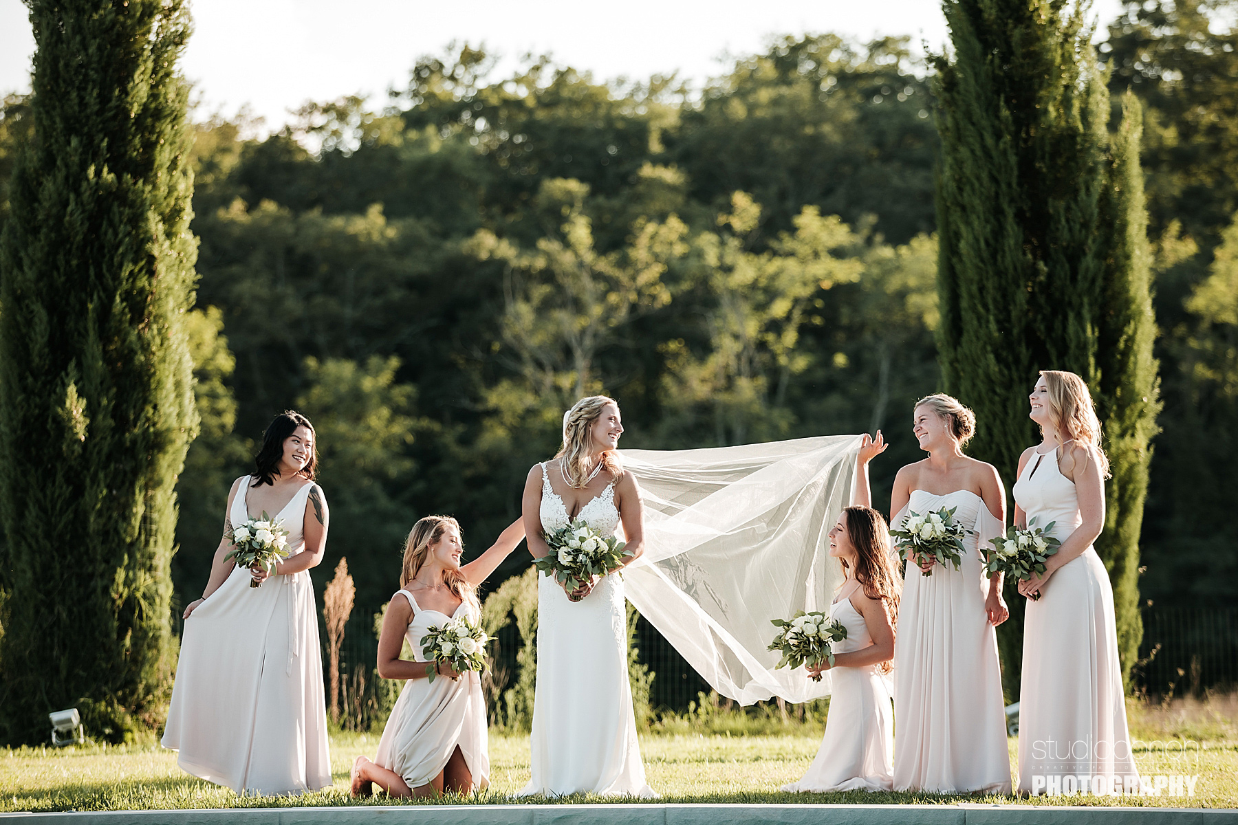 Country Wedding in Tuscany countryside at Tenuta Canto alla Moraia - Bridal Party - Photo by the wedding photographers in Tuscany based Florence Studio Bonon Photography.